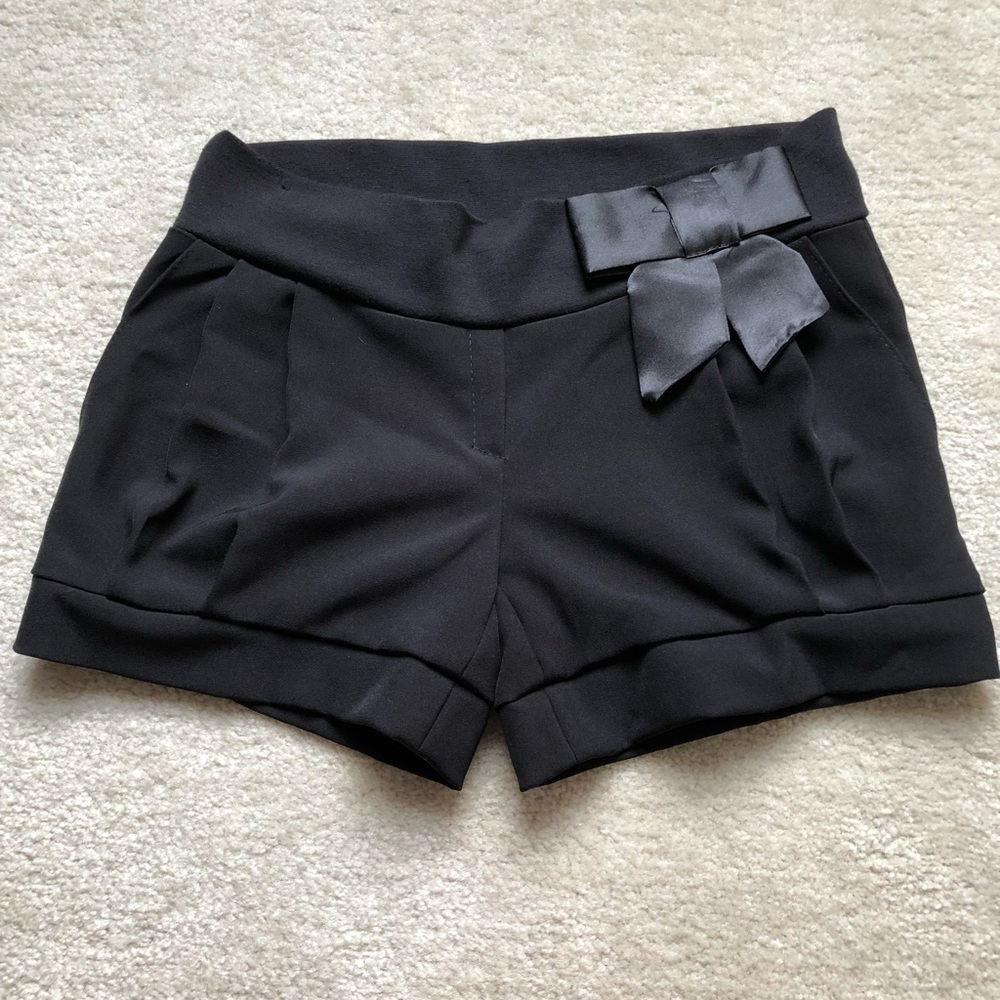 Charming girls shorts.
